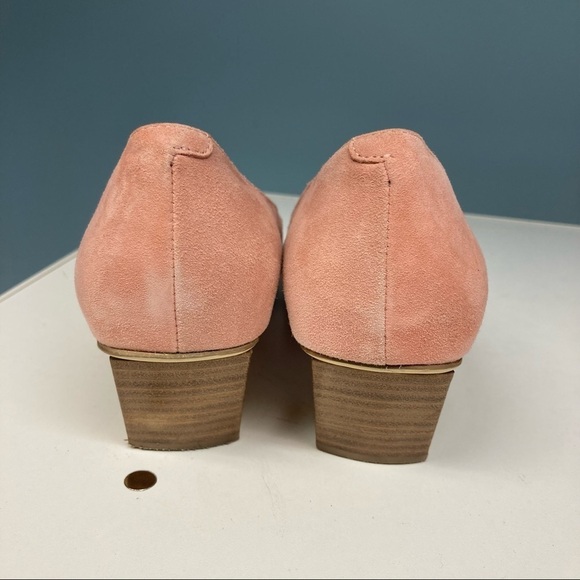ROGER VIVIER Sz 35 Pink Low Heel Suede Barbiecore Gold Embellishment Shoes Pumps - Picture 7 of 10